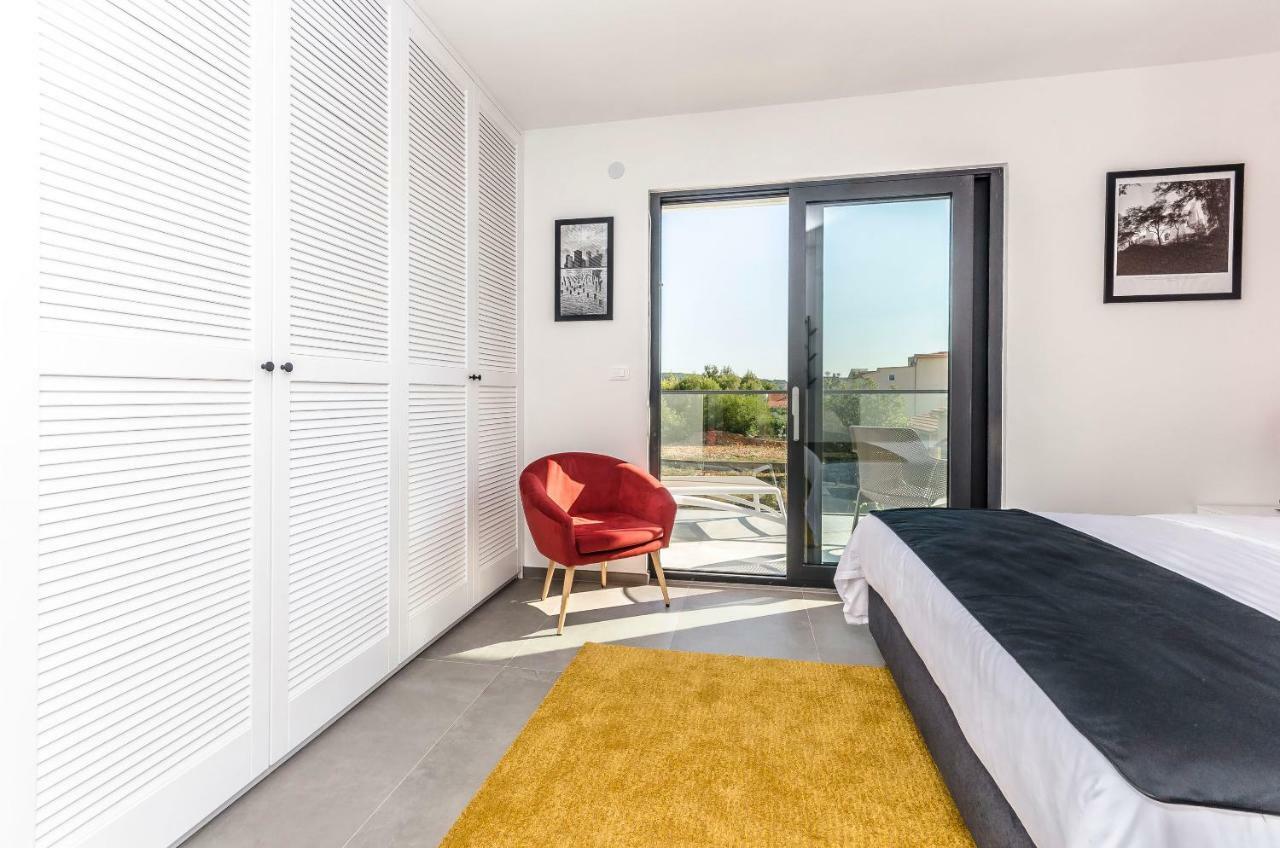 Apartments Villa Adriana II 斯里马 外观 照片