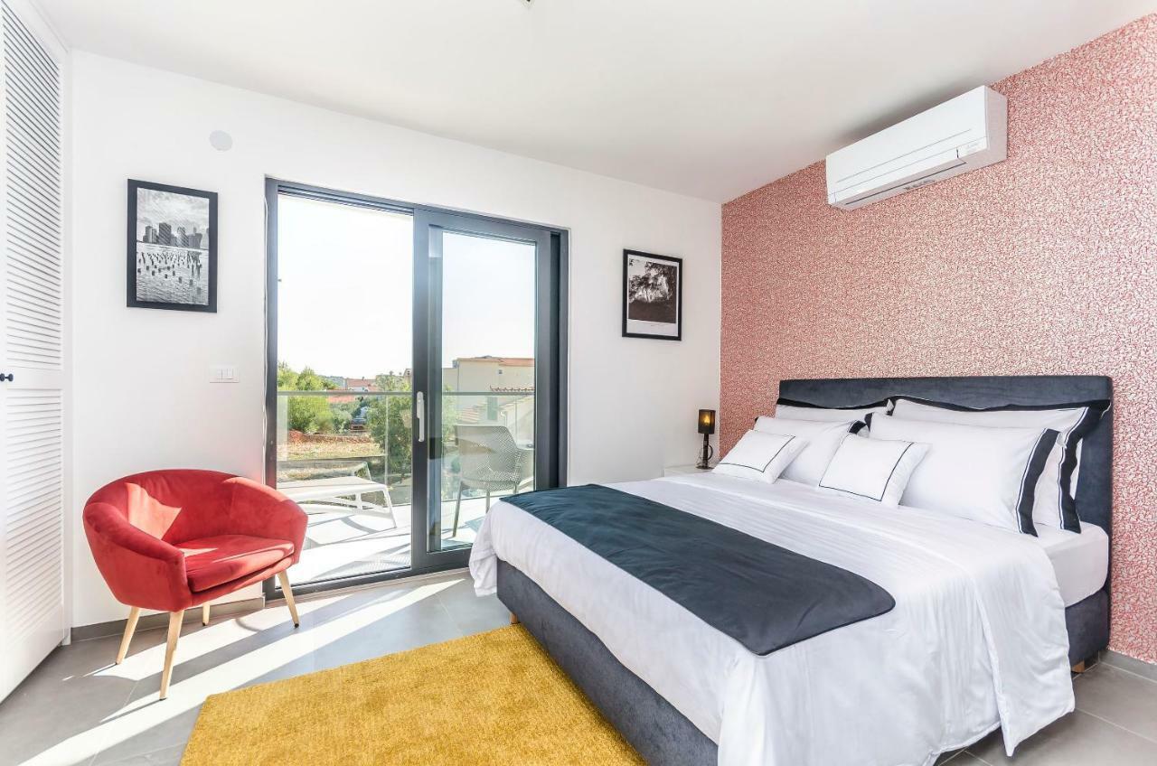 Apartments Villa Adriana II 斯里马 外观 照片