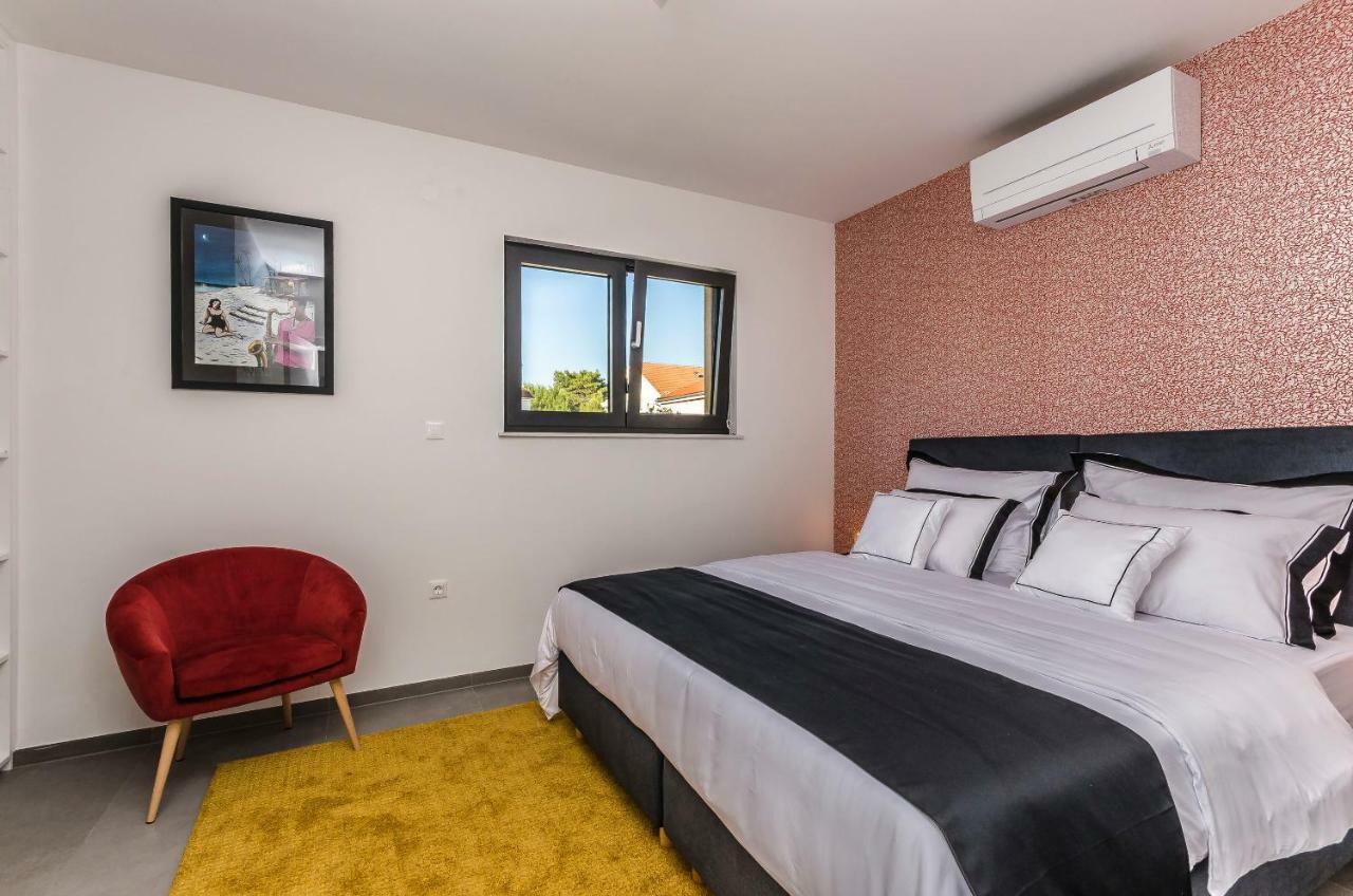 Apartments Villa Adriana II 斯里马 外观 照片
