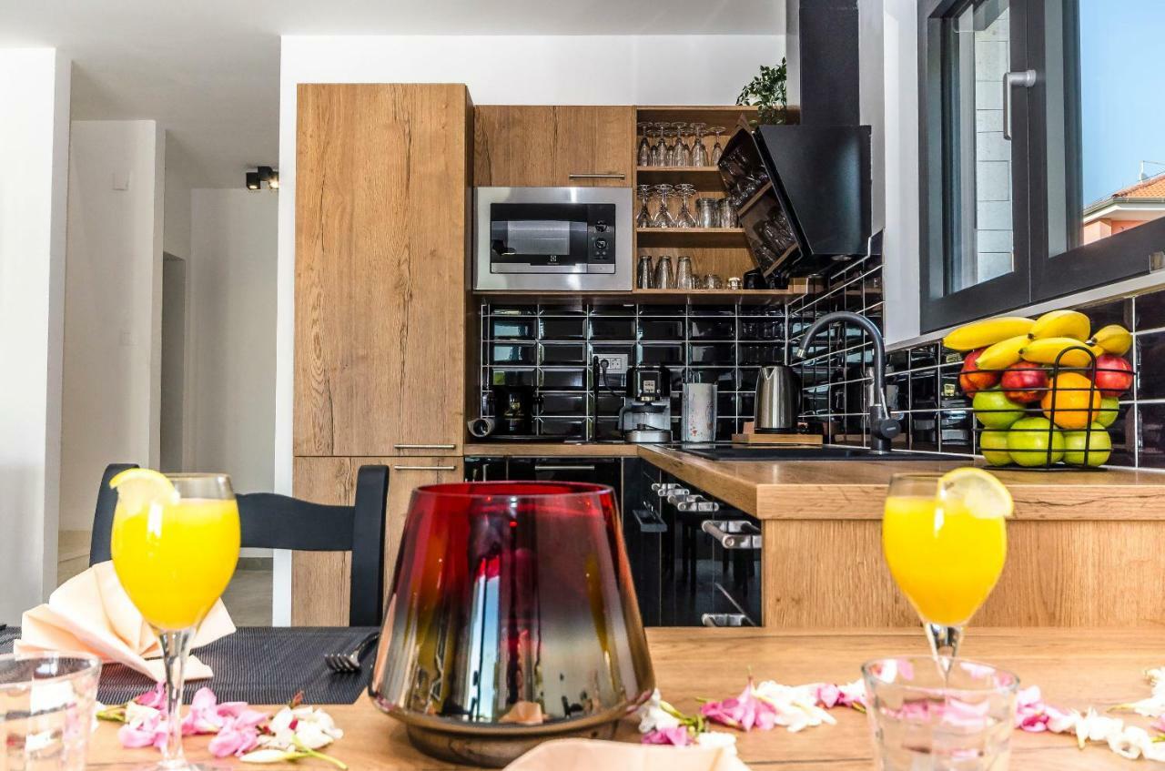 Apartments Villa Adriana II 斯里马 外观 照片