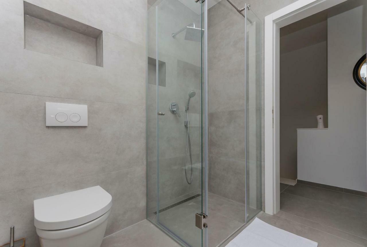Apartments Villa Adriana II 斯里马 外观 照片
